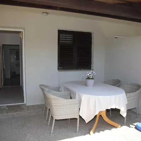 Noemi Apartman *